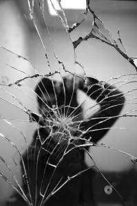 Poster for Broken Mirror